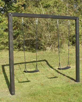 Sort Nordic Play Gyngestativ Alma Grundmalet Inkl E Gynger - Nordic Play Gyngestativer  - 5705858716671